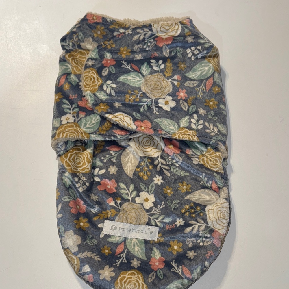 Petit Lem Floral Swaddle in Blue and Gold